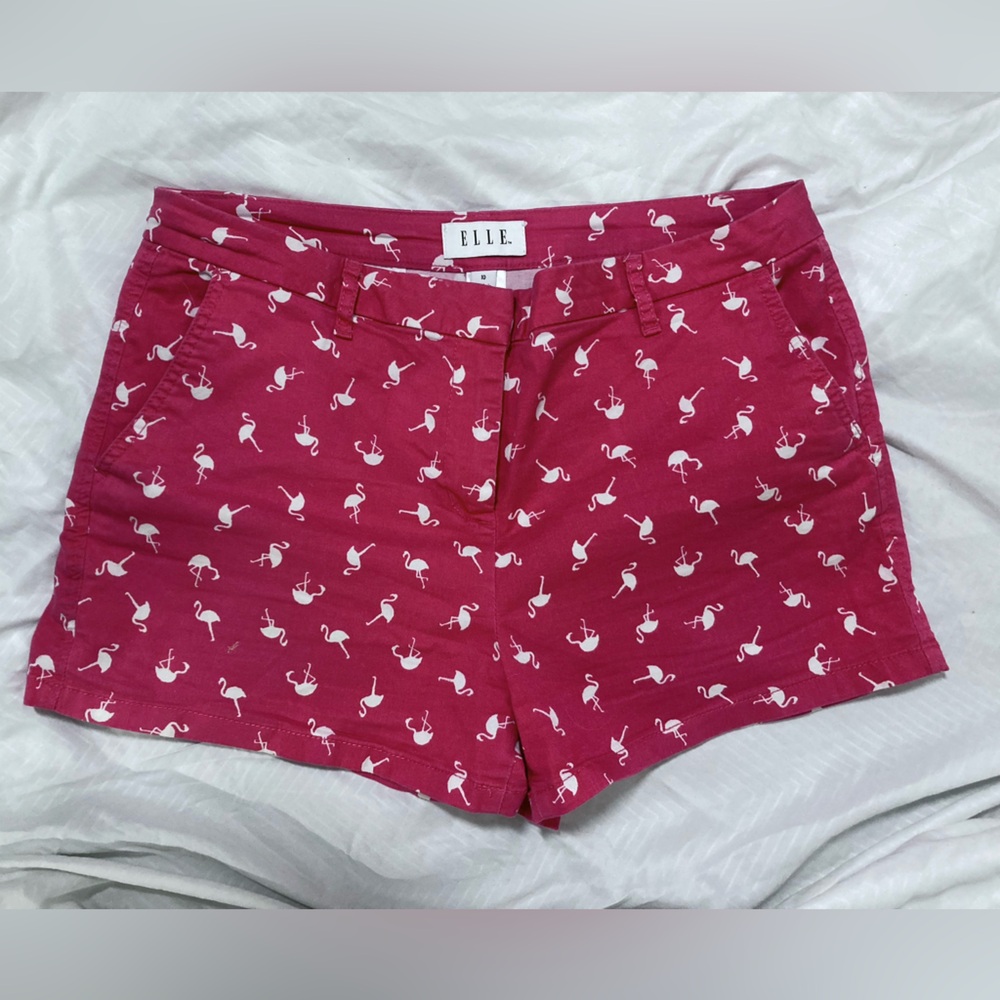 ELLE Pink Flamingo Pattern Chino Shorts size 10.